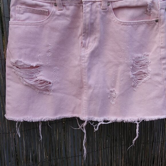 PacSun Women's Pale Pink Distressed Mini Skirt - 24 (XS-XXS) - See Measurements - Picture 4 of 15